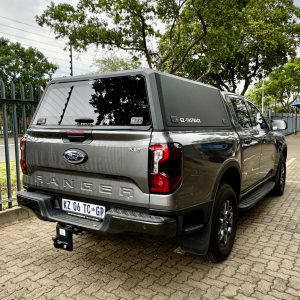FASTBACK Double Cab Bakkie Canopy With Solid Side Doors